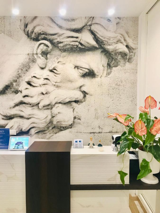 Kambal Luxury Pensión *