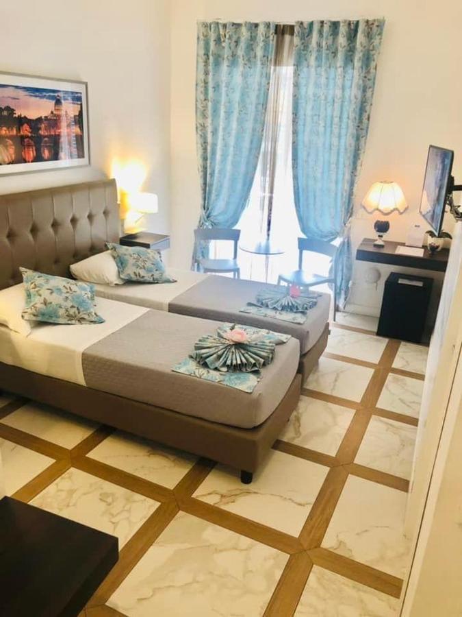Kambal Luxury Pensión