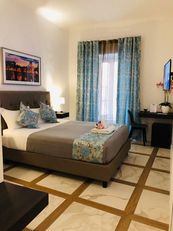 Kambal Luxury Pensión *